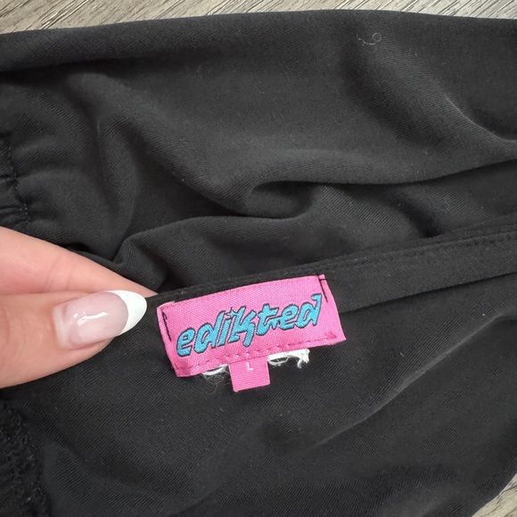 Edikted Black Top with Pink Label - Picture 3 of 3